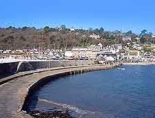 Picture showing the Cobb walkway