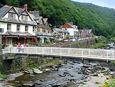 Photo of the riverside and bridge
