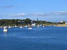 Marthas Vineyard Boats
