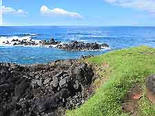Further Maui coastal view