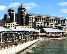Further view of the Port Louis Caudan Waterfront