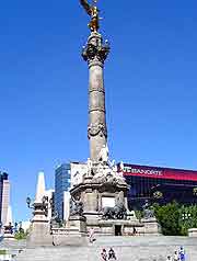Photo of the Angel of Indepence in the Polanco area