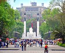 Further image of the Bosque de Chapultepec in Mexico City