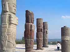 Different picture of the stone statues in Tula