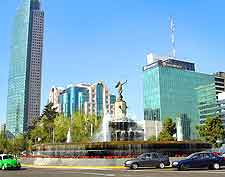 Another picture showing the Paseo Reforma