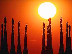 Milan Information and Tourism