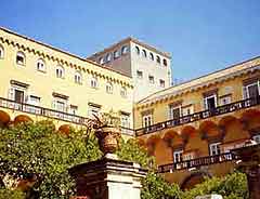 Naples Churches