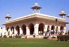 Picture of building within the Red Fort complex