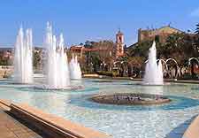 Photo of fountains on the Avenue Felix Faure