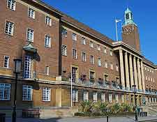 Image of the City Hall facade