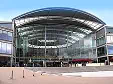 Picture of the modern Forum complex