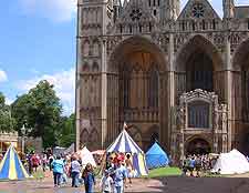 Photo of festival outside the cathedral