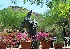 Phoenix Dining3