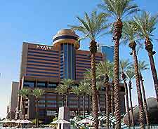 Phoenix Hotel5