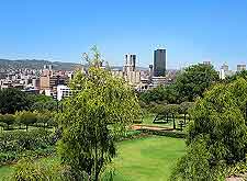 Further picture of the city skyline