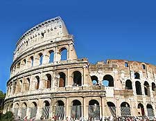Different photo of the Colosseum, showing the neighbouring Arch of Constantine
