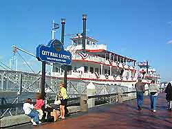 Savannah Riverboat2