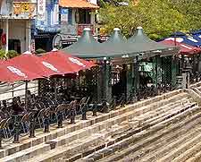 Picture of al fresco dining next to the river in Singapore City