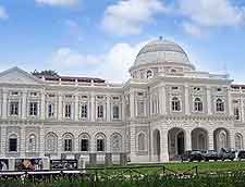 Picture showing the National Museum on Stamford Road, Singapore City