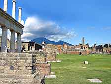 Photo showing the remains of a temple in Pompeii, Italy