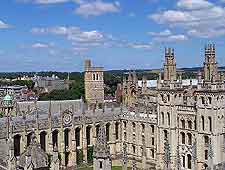 Bird's eye picture of Oxford's grand architecture