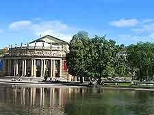 Picture showing the Staatstheater at the Schlossgarten
