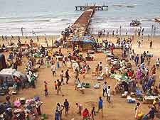 Photo showing popular fish market at Bakau