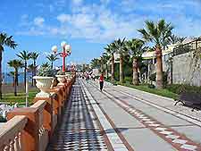 Benamadena promenade photo