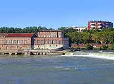 Picture of the Bazacle and the River Garonne