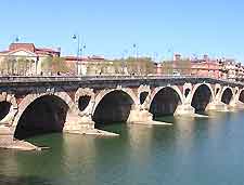 Image of the Pont Neuf bridge across the Garonne