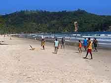 Photo of Maracas Bay, showing the tropical backdrop
