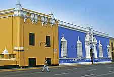 Central view, showing magnificent city architecture