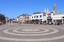 Photo of central shopping piazza