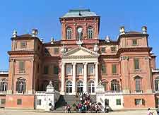 Image of the city's Racconigi Castle