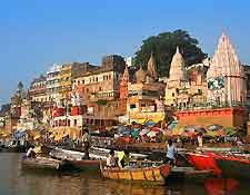 Image showing the architecture surrounding the Pravag Ghat
