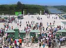 View of summer tourists in the Palace Gardens