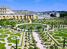 Aerial image of the beautifully landscaped Palace Gardens