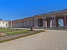 Summer picture of the Grand Trianon architecture