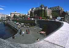Picture of the city's attractive harbourfront