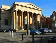 Photo showing the elegant architecture of the Shire Hall