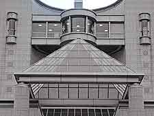Close-up photo of the architecture of the Museum of Art