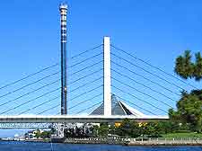 Image of the famous Bay Bridge